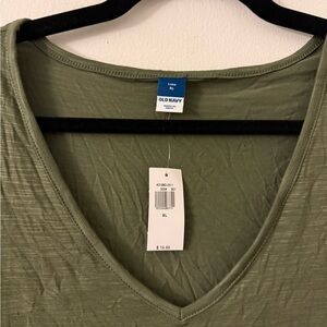 Old Navy Olive V-Neck Long sleeve tee